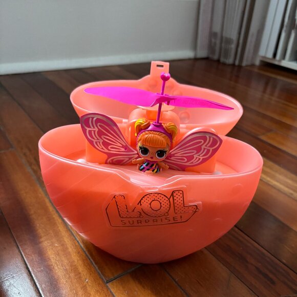 LOL Surprise Magic Flyers: Sky Starling & Flutter Star - Hand Guided Flying Doll - Picture 4 of 8